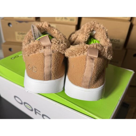 OOFOS OOcoozie Women’s Low Slip-On Shoes White/Chestnut W10 Comfort Recovery - Picture 4 of 8